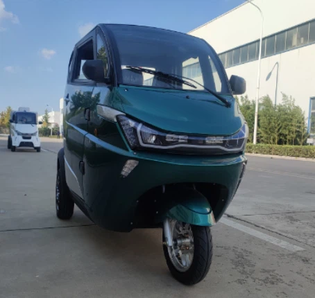 New Model 3 Wheel Electric Tricycle Taxi Moto Bajaj Tuk Rickshaw For Sale